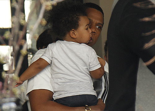 Black Glamour Mom Dishes: Jay-Z "Melts" Over Blue Ivy Carter