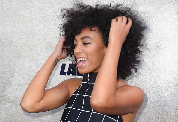 Get Checked: Solange Knowles Spotted in Checks While in Australia